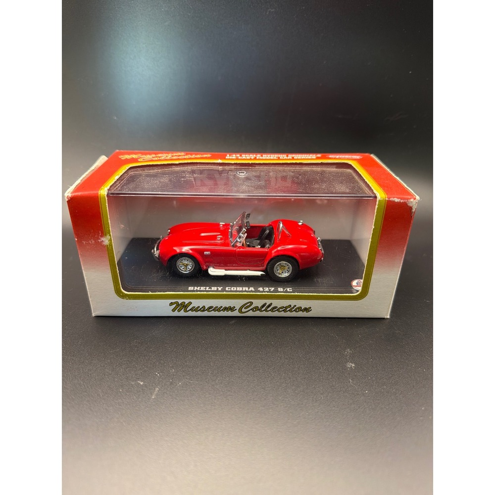 Kyosho 1:43 Shelby Cobra 427 S/C Red Die-Cast Model Car Museum Collection 03011R